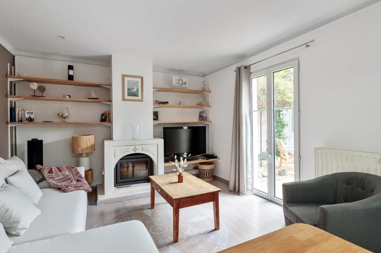Maison Des Illustres - Welkeys Villa ลาโรแชล ภายนอก รูปภาพ